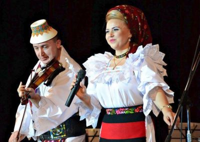 Cornelia si Lupu Rednic 3