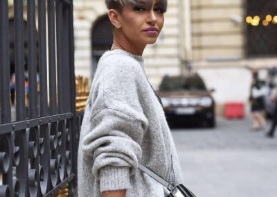 In anul 2004 a aparut primul album solo semnat Giulia