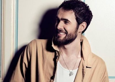 Mihail a facut scoala de Arte si Design